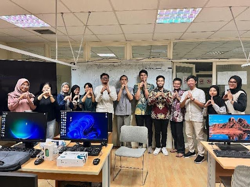 Laboran Fisika UNJ Ikuti Workshop dan Sertifikasi BNSP Business Digital