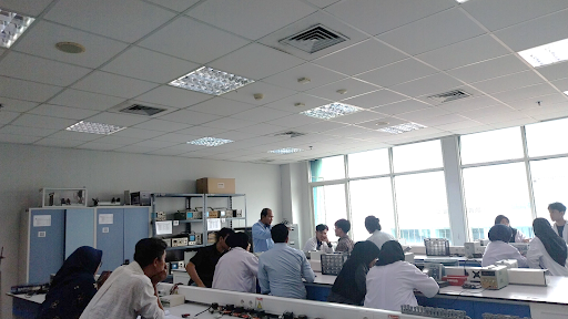 Rumpun Fisika UNJ Selenggarakan Pelatihan Asisten Laboratorium Praktikum Elektronika Semester 123